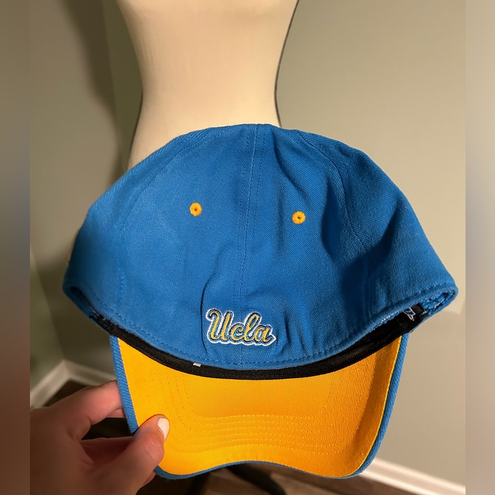 UCLA Hat - Picture 4 of 4